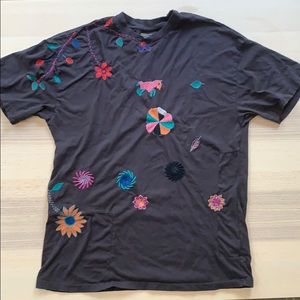 Kimchi Blue Round About embroidered tee